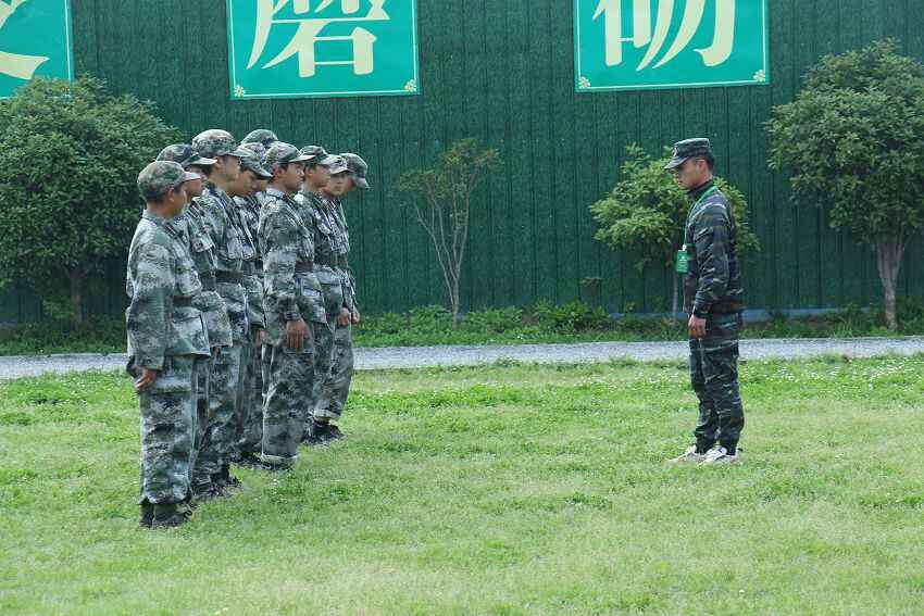 孩子不要上学怎么办 家长要怎么帮孩子改变(图1) 孩子不要上学怎么办 家长要怎么帮孩子改变(图1)