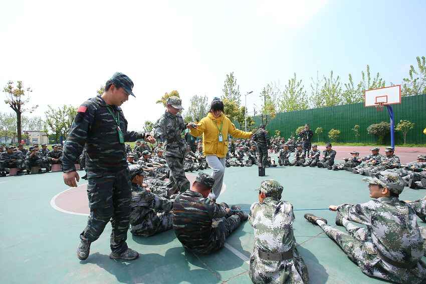 孩子太厌学怎么办,家长应该怎么解决(图2) 孩子太厌学怎么办,家长应该怎么解决(图2)