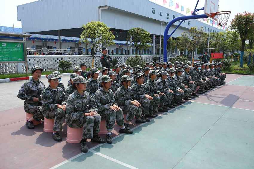 不想让孩子上学了怎么办?厌学有哪些基本特点(图1) 不想让孩子上学了怎么办?厌学有哪些基本特点(图1)